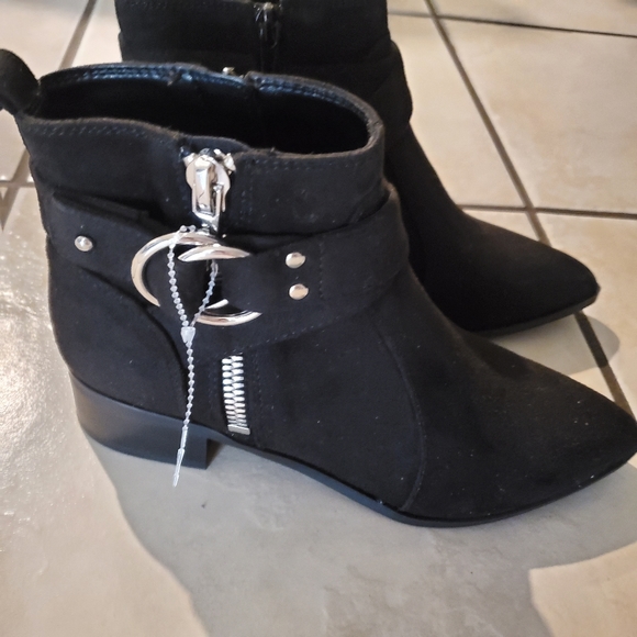 Nine West suede booties - Picture 3 of 10
